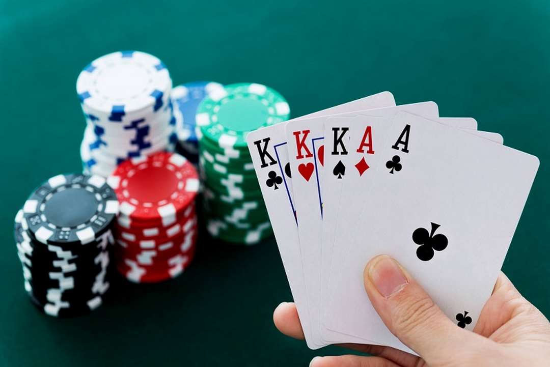 Blackjack là game bài đình đám tại Top Diamond Casino